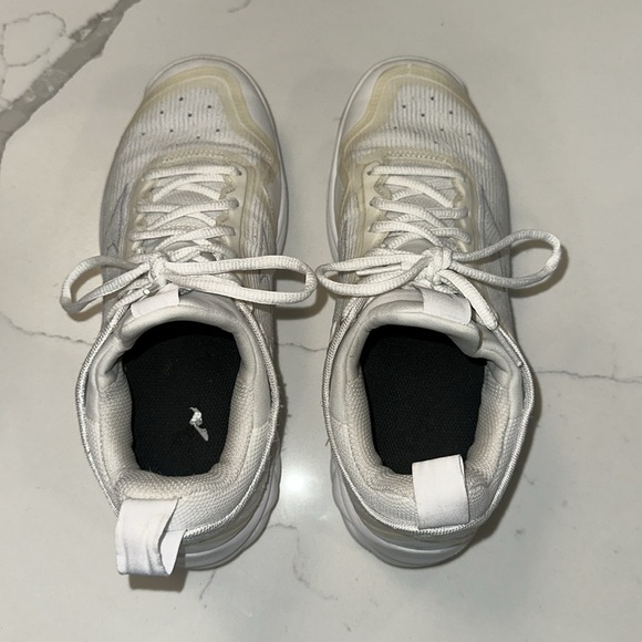 Mizuno Wave luminous 02 volleyball shoes - Picture 4 of 8